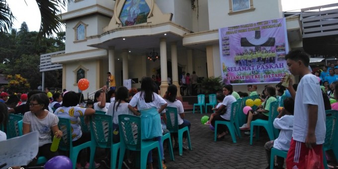 Paskah, Jemaat Karmel Pinokalan Kampanyekan Diet Plastik