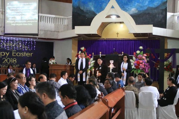 Suasana perayaan Jumaat Agung.