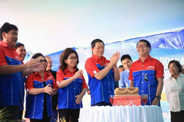 Rayakan Hut Ke 1, KWPR Ibadah Syukur Bersama VICKY LUMENTUT