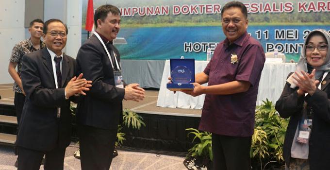 Ini Harapan OLLY DONDOKAMBEY kepada Perhimpunan Dokter Jantung