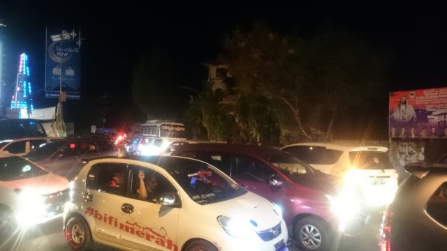Jalur Manado Tomohon Lumpuh