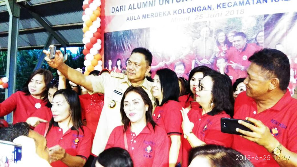 OLLY DONDOKAMBEY Ingatkan Alumni SMAN 2 Manado untuk Sensitif