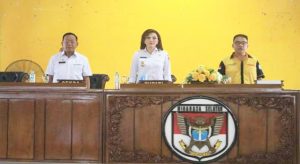 Bupati TETTY PARUNTU, Sambut 1157 Mahasiswa KKT Unsrat