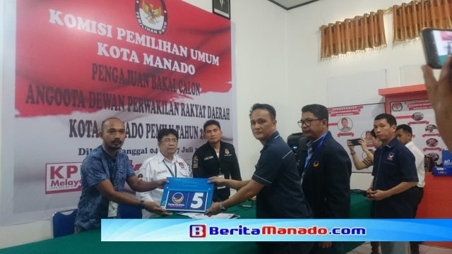 Pertama Ajukan Bacaleg, KPU Manado Kembalikan Berkas Nasdem 8 Pertama Ajukan Bacaleg, KPU Manado Kembalikan Berkas Nasdem