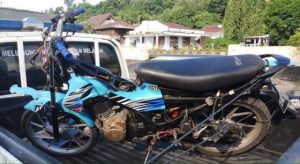 Satria ‘Cium’ Mikrolet di Amurang, Seorang Warga Tondano Sekarat