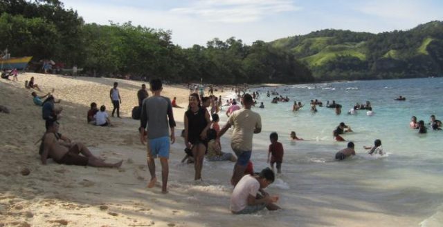 Pantai Paal di Likupang Timur salah-satu alasan sehingga dibuat KEK Pariwisata