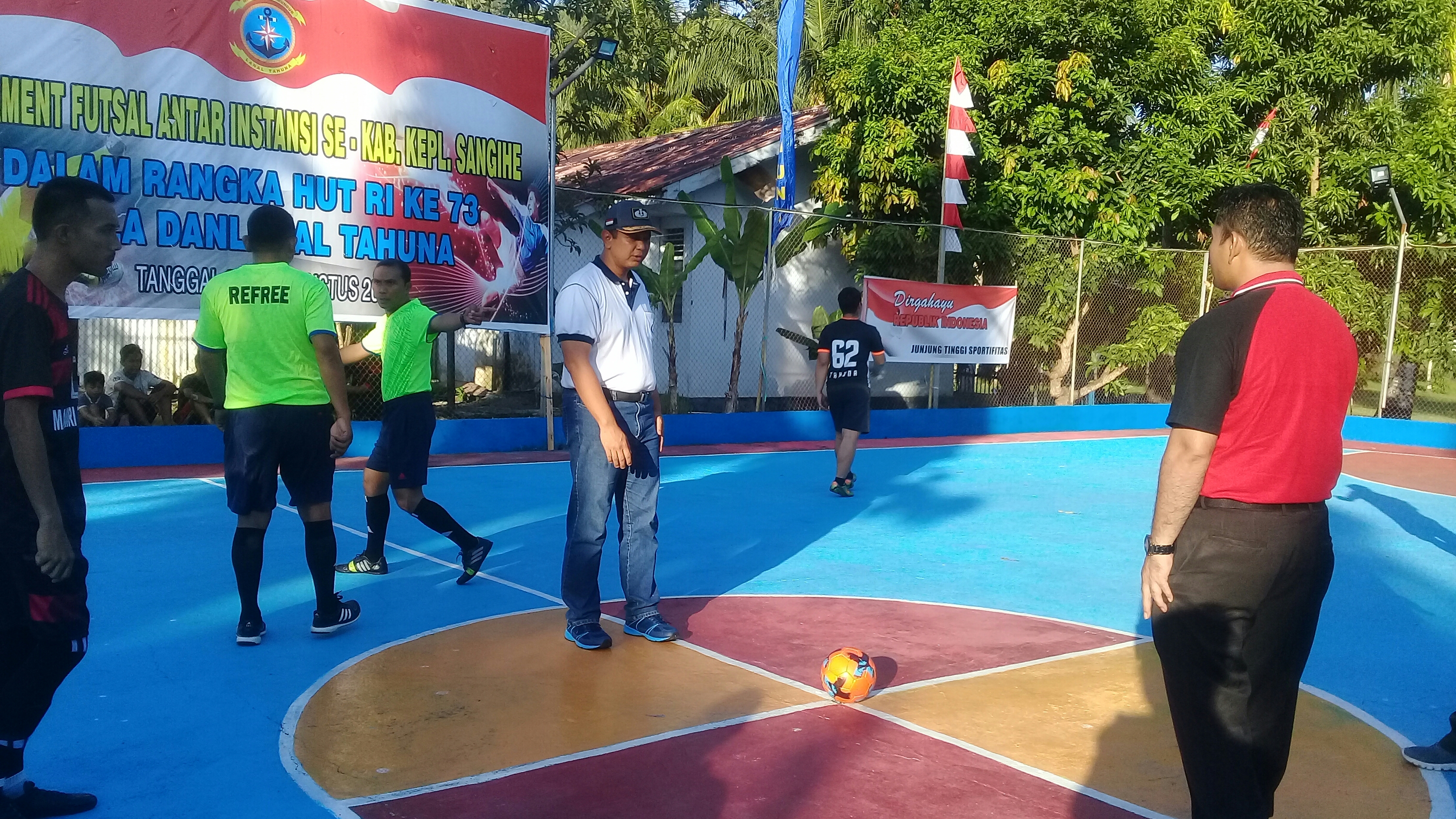 Turnamen Futsal Antar Instansi Piala Danlanal Tahuna dibuka