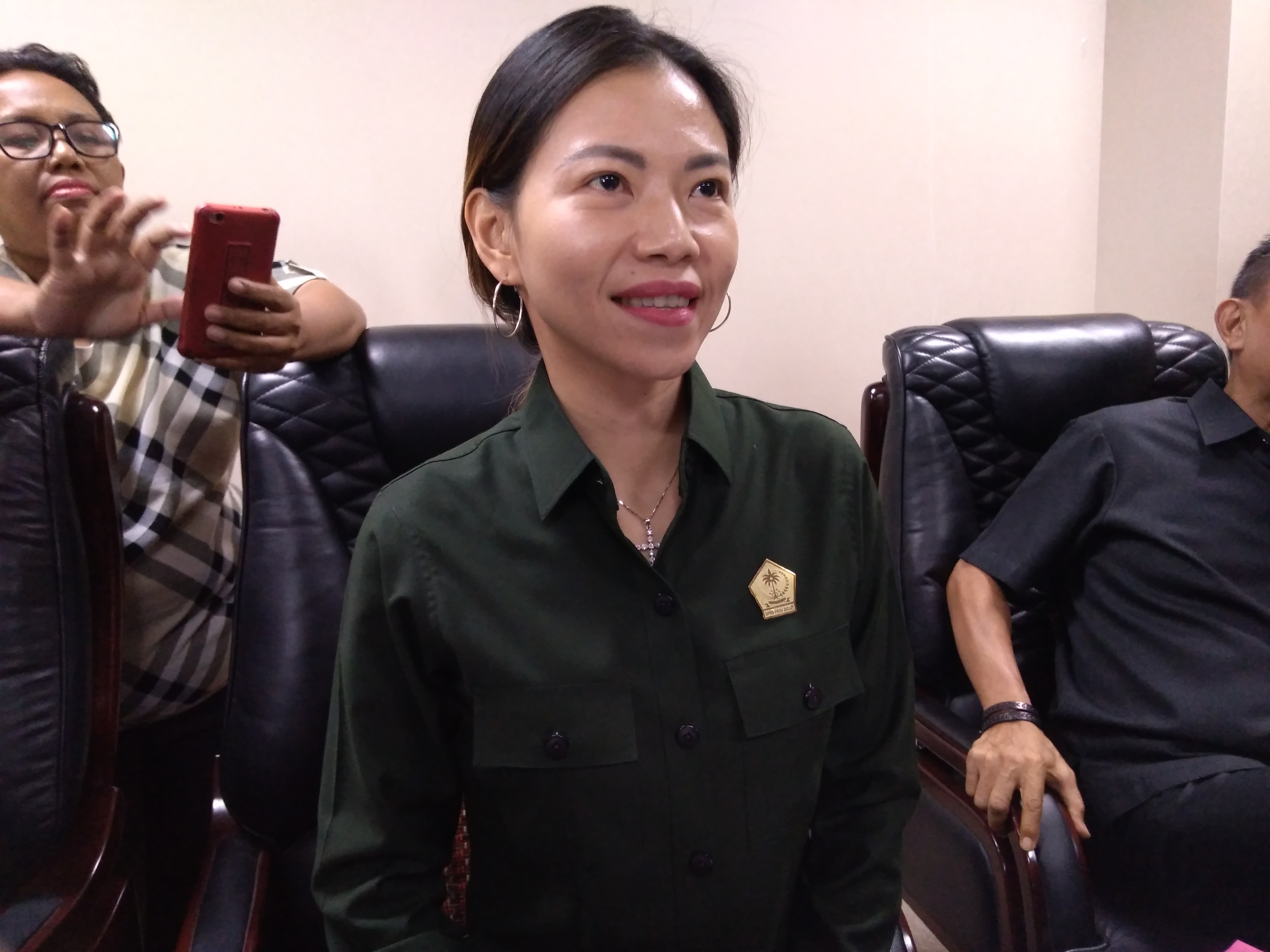 CINDY WURANGIAN Harap Dinas Kelautan dan Perikanan Proaktif Terkait Aspirasi Asneko