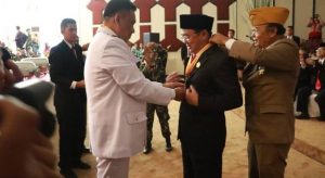 Di HUT ke-73 RI, ANDREI ANGOUW Bacakan Teks Proklamasi dan Menerima Bintang Penghargaan LVRI