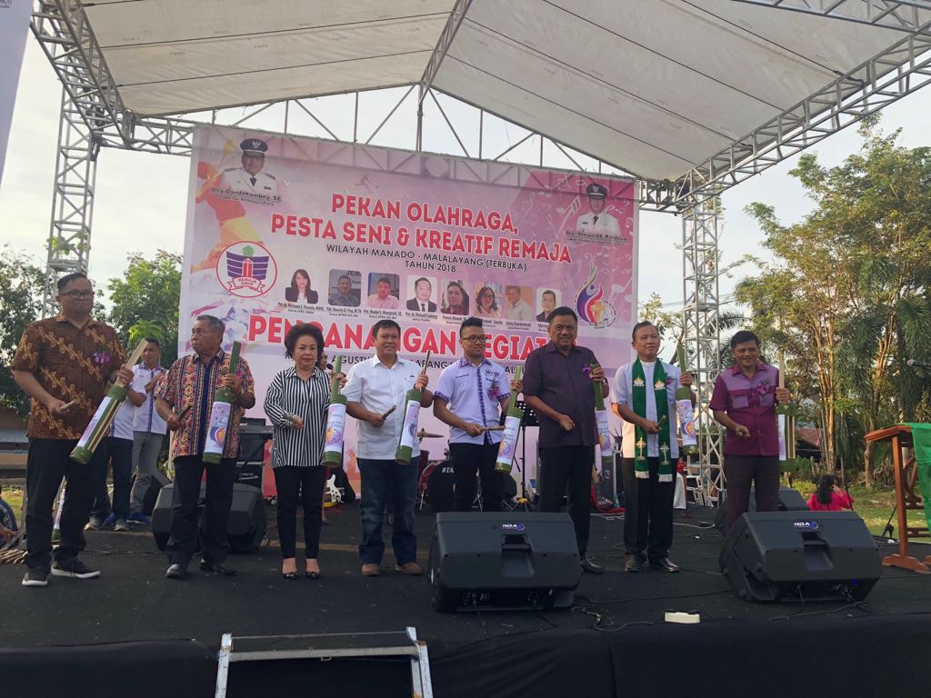NORTJE VAN BONE Hadiri Pembukaan POR-PSdK Manado Malalayang