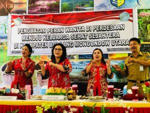 Ibu RITA TAMUNTUAN Motivasi PKK Bolmut menjadi Wanita-wanita Tangguh