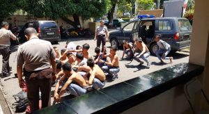 Bolos dan Bawa Panah Wayer, Kamidin Jemur Puluhan Siswa SMK di Bitung