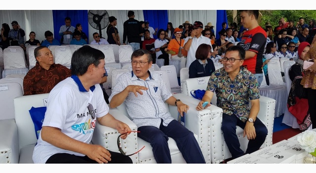 Anggota DPD RI, Marhany Pua: Manado Fiesta 2018 Mantap dan Spektakuler