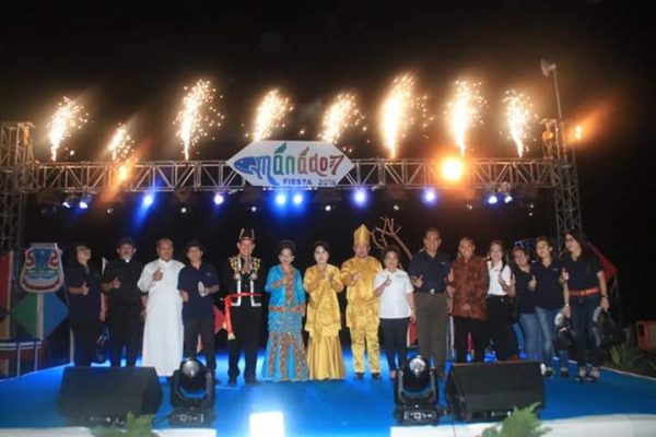 Opening Ceremony FisCo Spektakuler, TJAHJO KUMOLO Setuju Manado Fiesta di Perda-kan