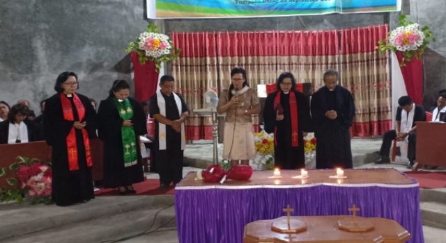 Resmikan Gereja GMIM Yerusalem Tumpaan Baru, Begini Pesan Pendeta Jois Sondakh