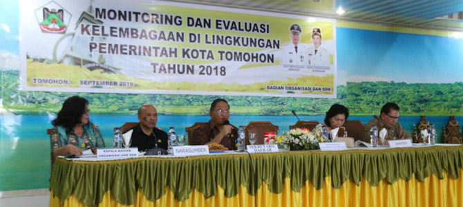 Dari Monitoring dan Evaluasi Kelembagaan Pemkot Tomohon 9 Dari Monitoring dan Evaluasi Kelembagaan Pemkot Tomohon