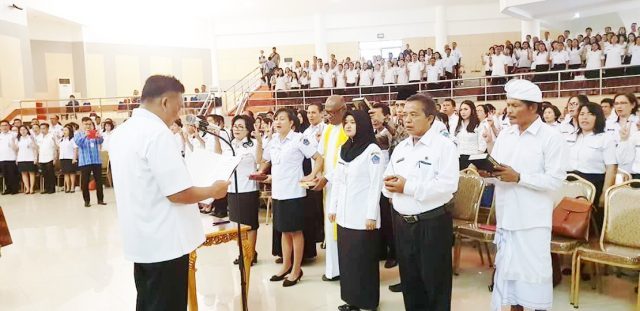 Gubernur OLLY DONDOKAMBEY Lantik 700 Lebih Pejabat Fungsional