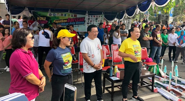 Peringati WCD, Pemkot Berhasil Kumpul 3.617 Kg Sampah Plastik 11 Peringati WCD, Pemkot Berhasil Kumpul 3.617 Kg Sampah Plastik