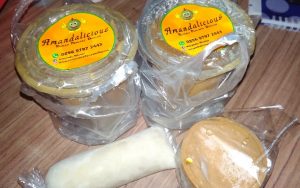 Lezat, Kolak Kacang Hijau Durian Amandalicious Laris Manis