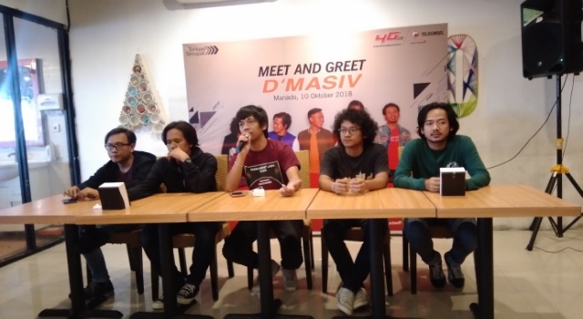 D’MASIV Sapa Pelanggan Layanan Digital Telkomsel Manado