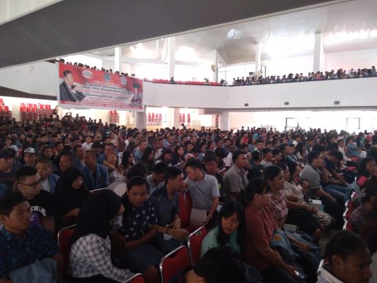 Ribuan Mahasiswa Unsrat Ikuti Talkshow Pancasila Goes To Campus