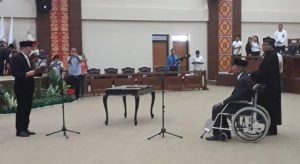 Ketua DPRD Sulut Andrei Angouw Lantik dan Ambil Sumpah Arifin Dunggio