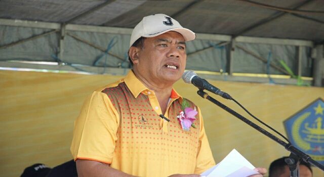 Jabes Gaghana Imbau Masyarakat Kurangi Sampah Plastik