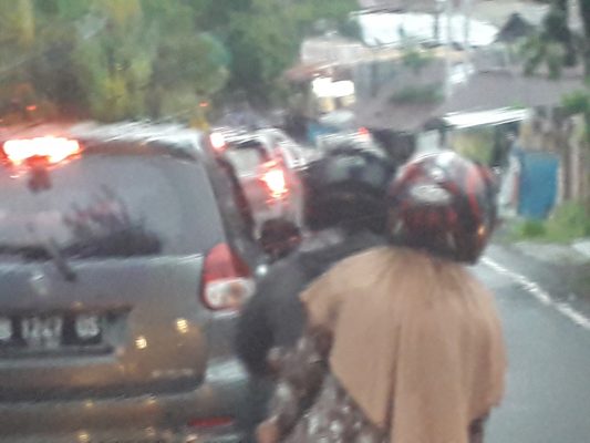Pasca Hujan, Sejumlah Ruas Jalan Macet Parah