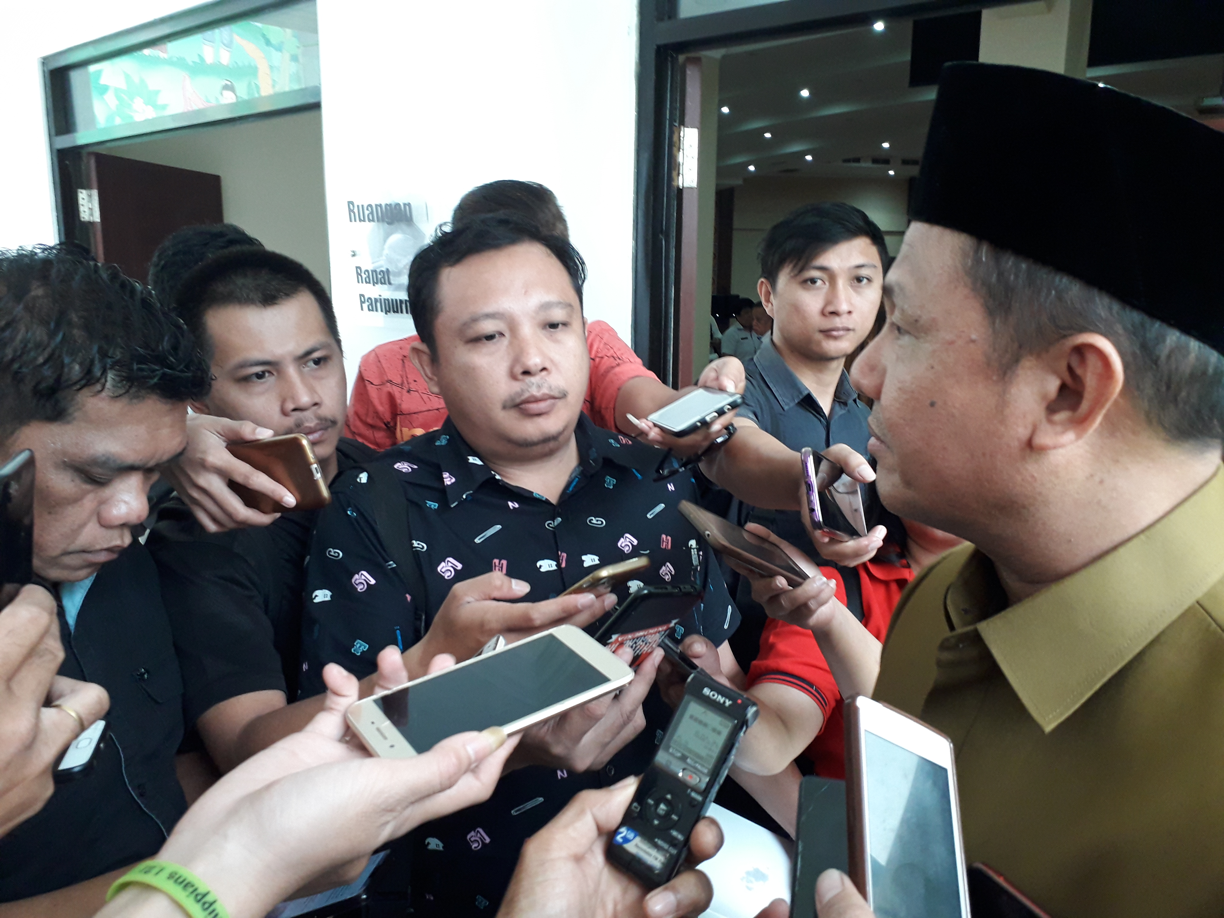 Jems Tuuk: Terpaksa Kita harus Turun ke Jalan