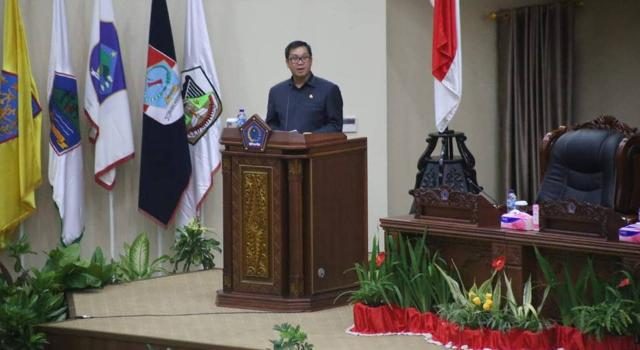 Rapat Paripurna DPRD Sulut: Andrei Angouw Apresiasi Pemprov Tindaklanjuti Aspirasi Masyarakat