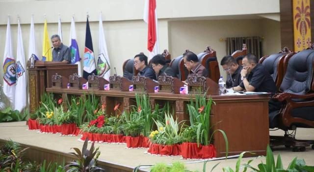 Rapat Paripurna DPRD Sulut: Andrei Angouw Apresiasi Pemprov Tindaklanjuti Aspirasi Masyarakat