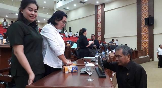 Rapat Paripurna DPRD Sulut: Andrei Angouw Apresiasi Pemprov Tindaklanjuti Aspirasi Masyarakat