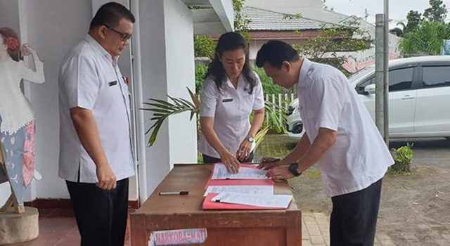 SKPD Tindaklanjuti Penandatanganan Pakta Integritas Pemkab Minahasa 8 SKPD Tindaklanjuti Penandatanganan Pakta Integritas Pemkab Minahasa