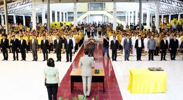 Lantik Pejabat Baru, Bupati Tetty Paruntu Pesan Hal Ini
