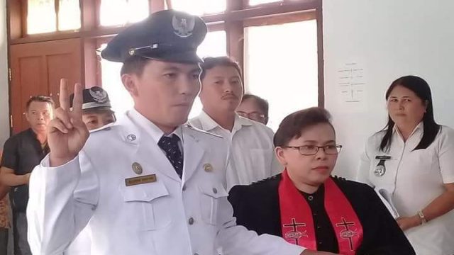 Jabat Hukum Tua Desa Mopolo, Brian Rantung Janjikan Hal Ini 8 Jabat Hukum Tua Desa Mopolo, Brian Rantung Janjikan Hal Ini