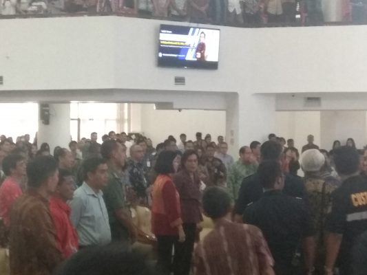 Membludak! Ribuan Peserta Ikuti Kuliah Umum Sri Mulyani di Unsrat