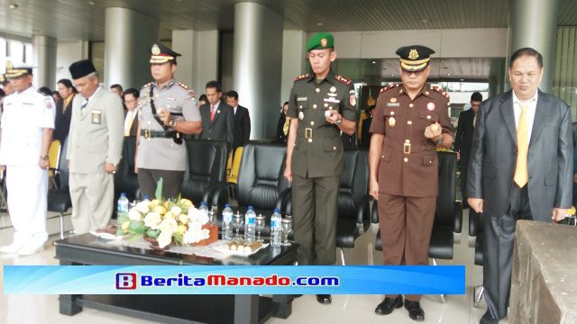 Wabup Franky Wongkar Irup Upacara Hari Jadi Minsel ke-16