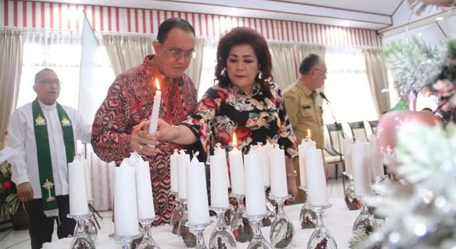 Syukuran Natal dan Tahun Baru Persatuan Isteri Insinyur Indonesia di Rumah Dinas Bupati Minahasa