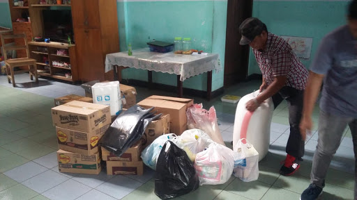 Ibu Ivonne Silangen Pimpin DWP Sulut Anjangsana ke Panti Asuhan Sayap Kasih