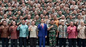 Presiden Jokowi Minta TNI-Polri Respons Revolusi Industri 4.0