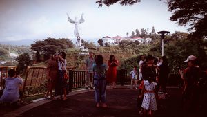 Alasan Turis Cina Foto Berdoa di Sini