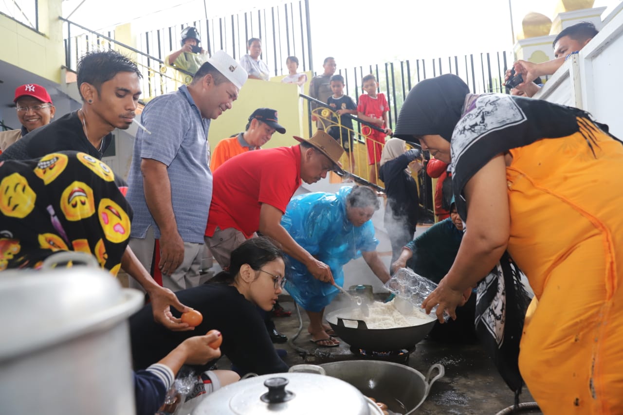Terima Diakonia, Keluarga Korban Meninggal Dunia Berterima-kasih kepada Gubernur