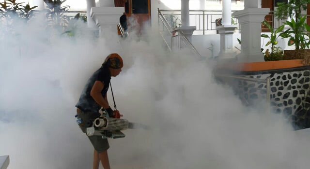 Fogging Sasar Kantor Bupati Pemkab Sangihe