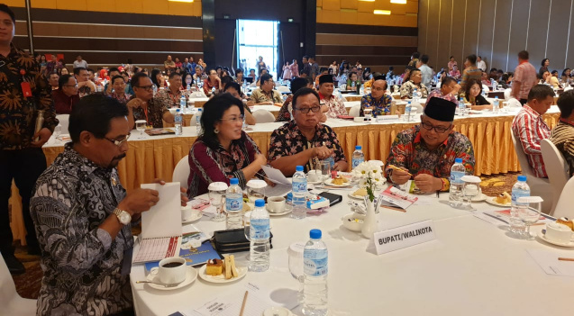 Robby Dondokambey Hadiri Rakorev Hasil RKPD 2018