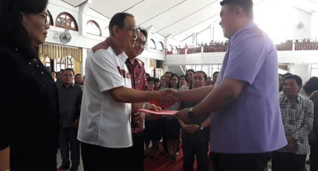 Royke Roring Dilantik Sebagai Ketua Panitia Pesta Seni Remaja Sinode GMIM