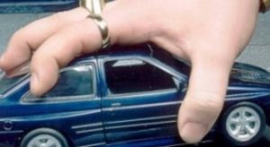 Mobil Sopir Onlie Bitung Diduga Dirampas Debt Collector