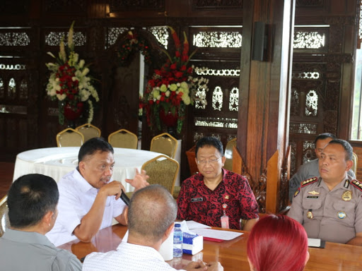 Gubernur Olly Dondokambey Minta Masukan dan Laporan