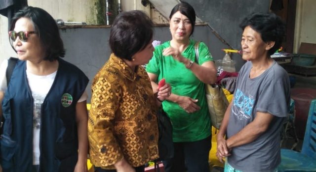 Ketua DPRD Manado Nortje Van Bone Kuatkan Warga Korban Bencana di Bailang