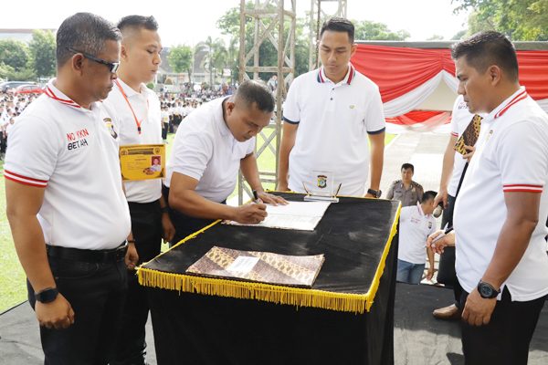 Tandatangan Pakta Integritas, Rekrutmen Polri Bersih dari KKN