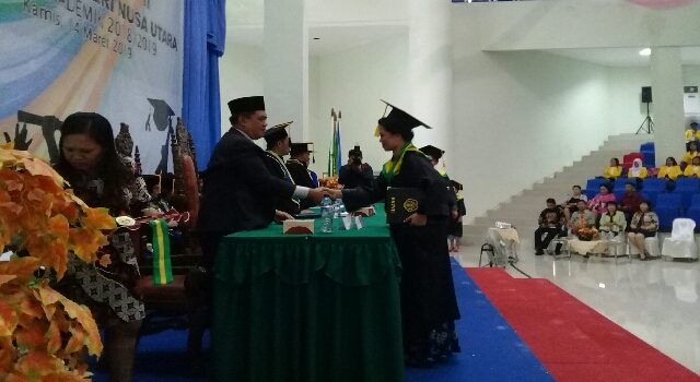 Polnustar Tahuna Wisuda 50 Diploma III